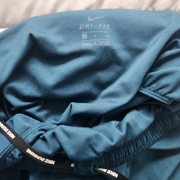 Nike Blue Athletic Shorts Lightweight Elastic Waist - Picture 3 of 3